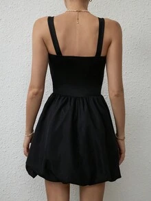 SHEIN Privé Đầm Lộ Lưng Xù màu trơn Giải trí - màu đen - Xem 2