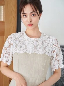 DAZY 蕾絲拼接肩部洋裝 - 杏色 - 查看 7