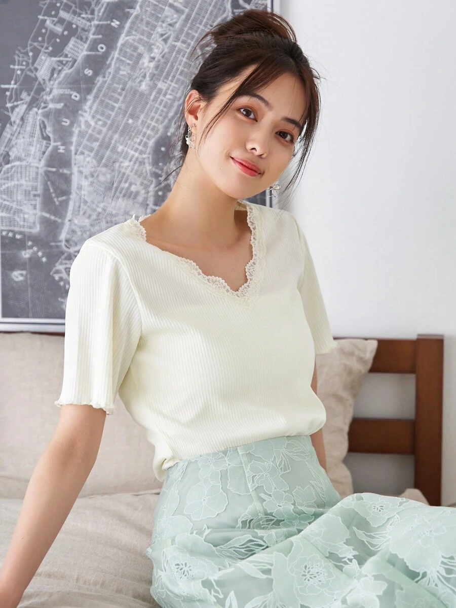 DAZY 素色蕾絲邊條紋針織T恤 - 白色 - 查看 1