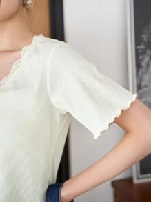 DAZY 素色蕾絲邊條紋針織T恤 - 白色 - 查看 4
