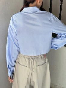 DAZY 休闲商务纯色不对称下摆长袖衬衫，秋季女装短款女式上衣 - 藍色 - 查看 2