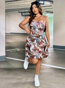 SHEIN EZwear Hơn In bướm Váy Dây - Nhiều màu - Xem 5