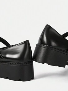 SHEIN MOD 學院黑色瑪麗珍鞋適合女士,紐扣裝飾厚底鞋 - 黑色 - 查看 3