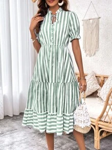 SHEIN VCAY 條紋印花繫帶領荷葉邊連衣裙