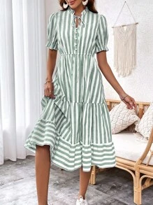 SHEIN VCAY 條紋印花繫帶領荷葉邊連衣裙