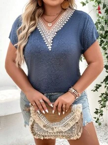 SHEIN LUNE 大碼拼接水溶蕾絲蝙蝠袖T恤 - 藏蓝色 - 查看 3