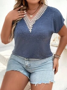 SHEIN LUNE 大碼拼接水溶蕾絲蝙蝠袖T恤 - 藏蓝色 - 查看 7