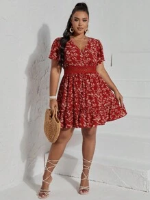 SHEIN VCAY 大碼印花水溶蕾絲拼接荷葉邊洋裝 - 彩色 - 查看 3