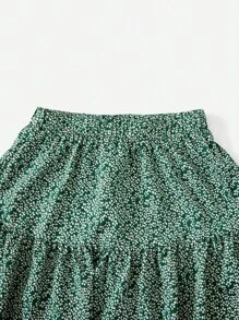 Soleia Ditsy Floral Print Knot Front Crop Tube Top & Ruffle Hem Skirt - Green - View 4