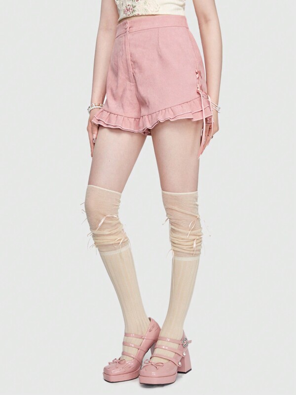 Sweetness Shorts mit Spitzenbesatz, Rüschensaum und Schnürung an der Seite
