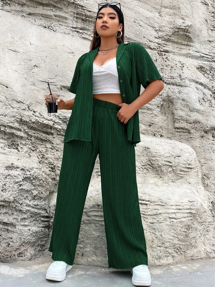 Flirla พลัส สีพื้น กระดุมด้านหน้า เสื้อเชิ้ต & กางเกงขากว้าง - สีเขียวขี้ม้า - ดู 1