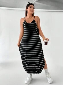 SHEIN LUNE 大碼條紋印花弧形下擺吊帶連衣裙 - 黑與白 - 查看 6