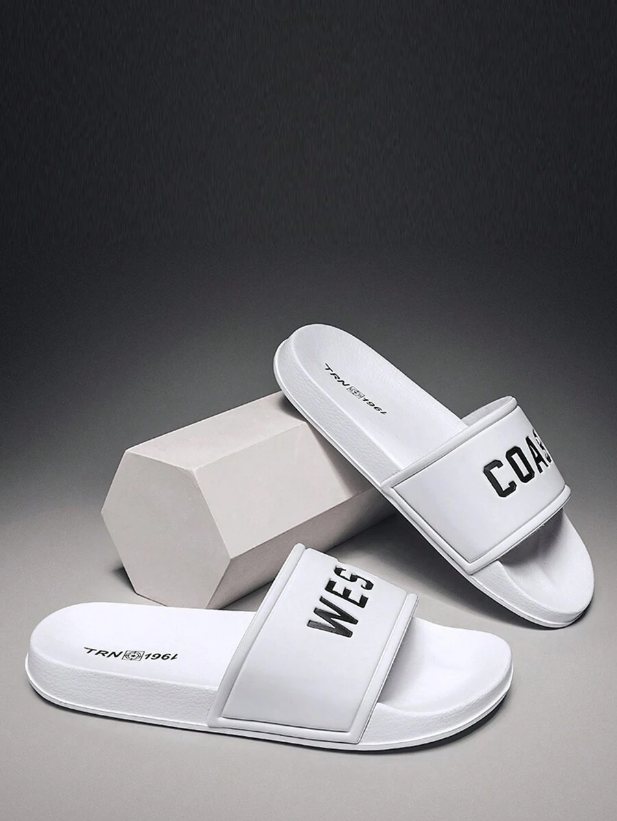 秋冬男士白色字母图案拖鞋、泡沫拖鞋，适合日常穿着