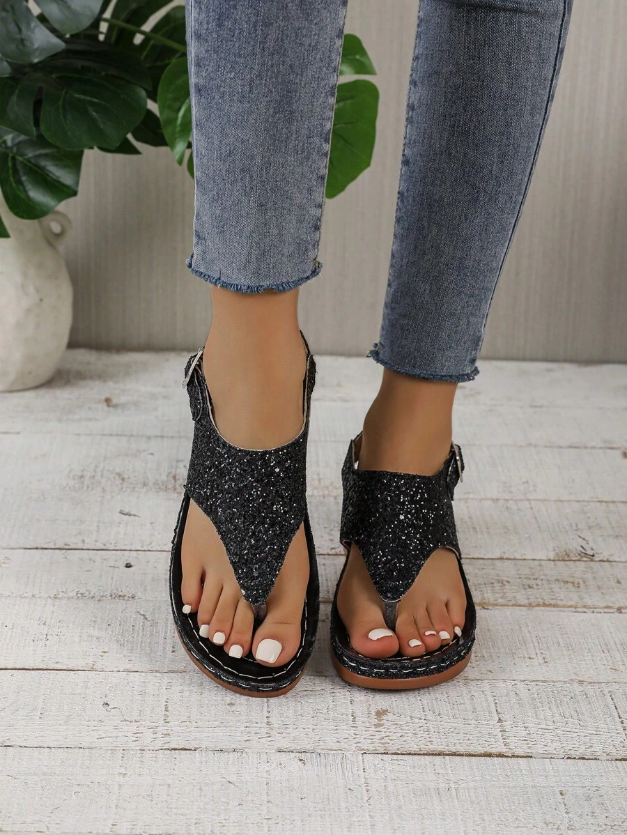 Damskie sandały na koturnie - Czarne - Zobacz 1