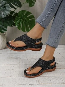 Damskie sandały na koturnie - Czarne - Zobacz 2