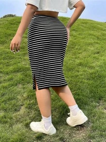 SHEIN EZwear 大碼條紋印花腰部抽繩開衩短裙 - 黑與白 - 查看 3