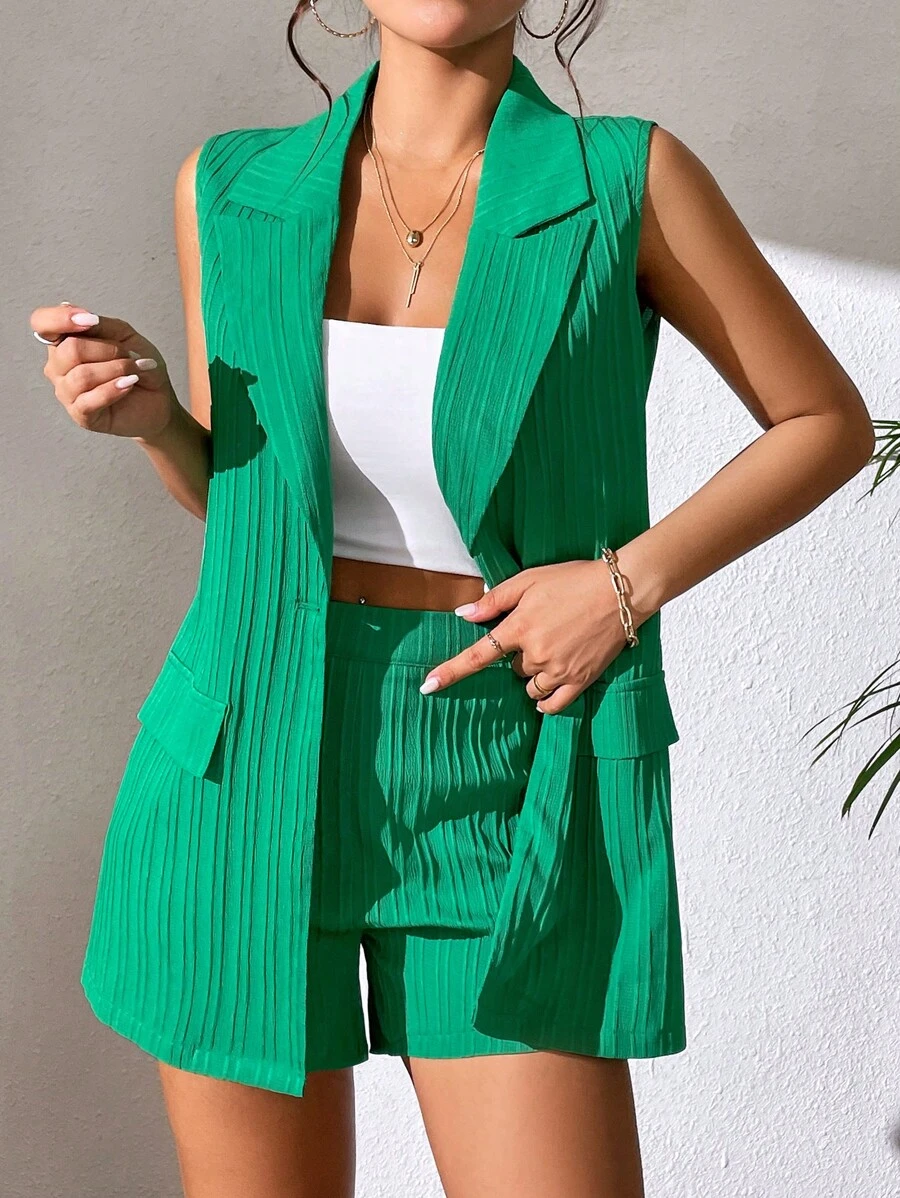 Chiquease Solid Lapel Neck Vest Blazer & Shorts - Green - View 1