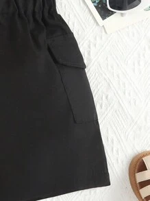 Sparklyn 女大童紙袋腰側翻蓋口袋工裝短褲 - 黑色 - 查看 3