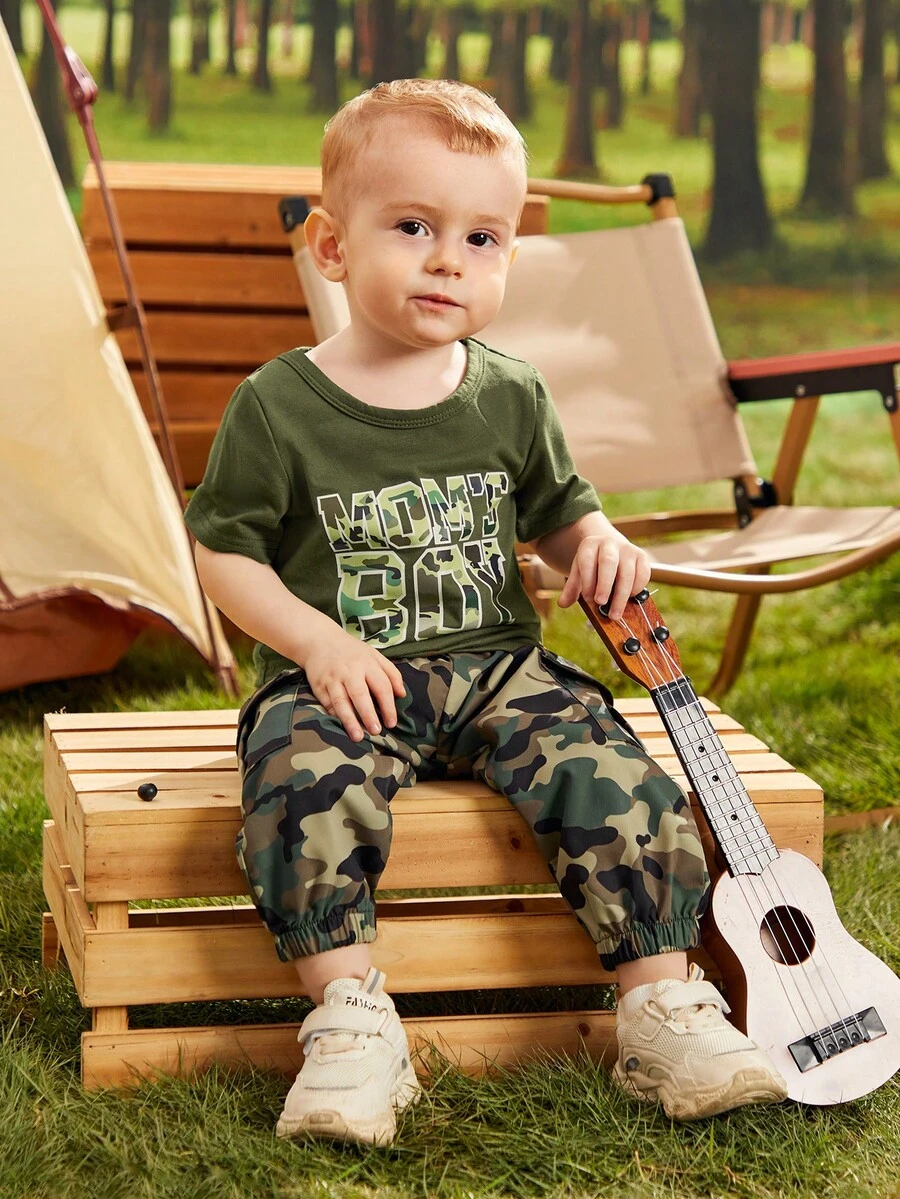 Đứa bé trai Đồ họa Chữ cái Áo thun & Camo In Quần Cargo - xanh quân đội - Xem 1