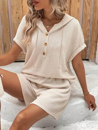 SHEIN LUNE 蝙蝠袖半排扣連帽T恤和短褲