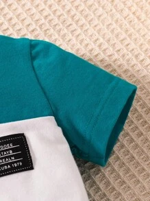 Conjunto de camiseta y pantalón corto para bebé niño, casual de verano con estampado de letras y bloques de color - Agua verde azul - Ver 4