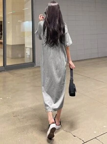 DAZY Đồ họa Chữ cái Váy thun trễ vai - Xám - Xem 2
