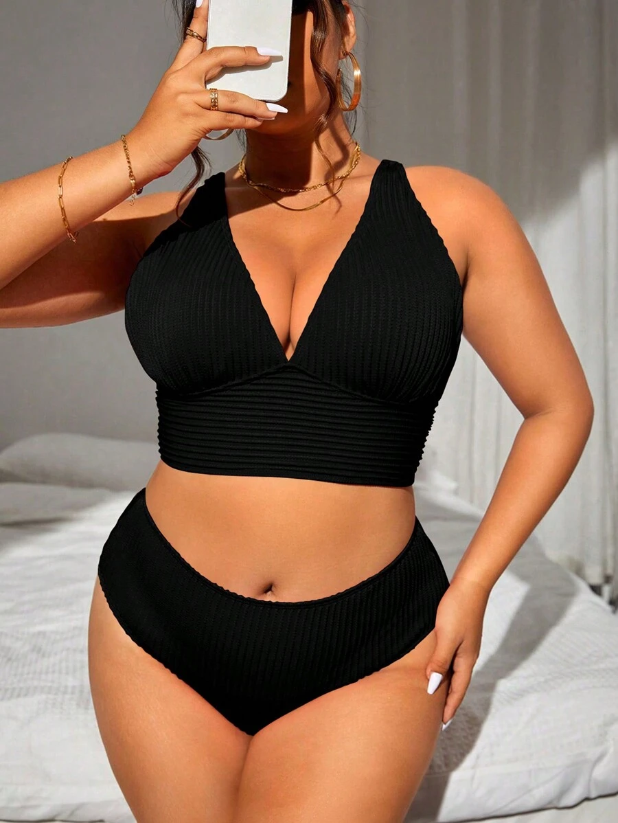 SHEIN Swim Curve Conjunto de bikini de punto acanalado liso de talla grande para playa de verano - Negro - Ver 1