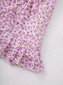 SHEIN Leap Crew Teen Girls Solid Tank Top & Ditsy Floral Print Knot Side Ruffle Trim Wrap Skirt