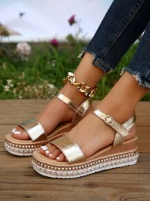 女士金屬質感搭扣裝飾涼鞋,度假夏天踝帶坡跟涼鞋 - 金色 - 查看 4