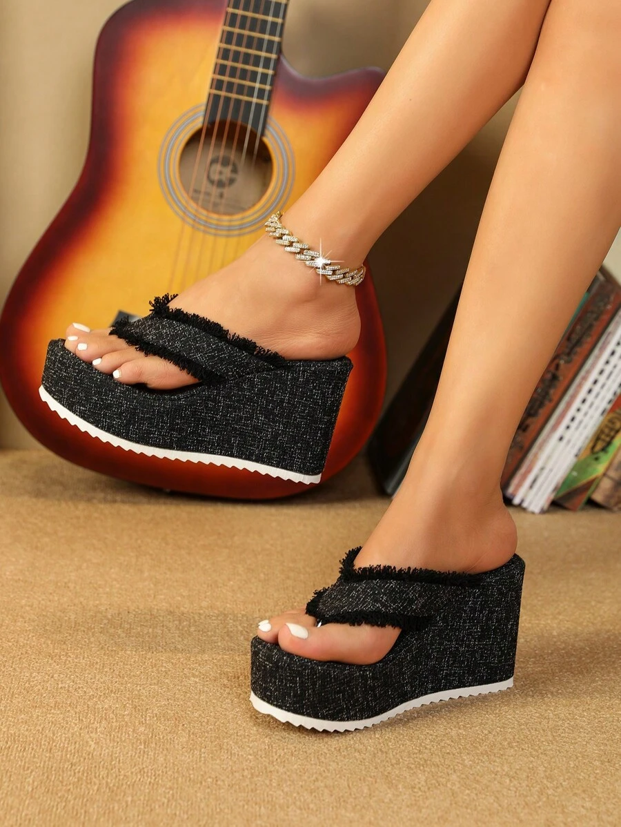 女士毛邊緣夾腳設計坡跟涼鞋,時尚黑色帆布坡跟涼鞋適合夏天 - 黑色 - 查看 1