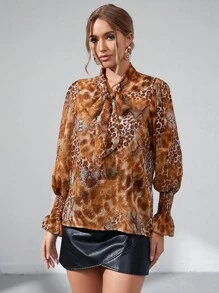 SHEIN Privé 豹紋印花繫帶領喇叭袖襯衫 - 彩色 - 查看 5