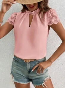 SHEIN Clasi 蕾絲拼接鎖眼領拼接細節襯衫 - 珊瑚粉 - 查看 6