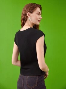 MOTF PREMIUM 玫瑰刺繡T恤 - 黑色 - 查看 8