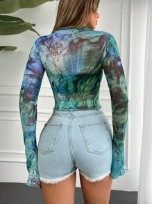 EURMUSE Graphic Print Split Cuff Crop Top - Multicolor - View 2