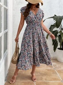 SHEIN Holidaya Plus Ditsy Floral Print Ruffle Trim Dress Without Belt - Black - View 5