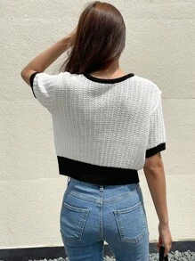 DAZY 拼接邊前紐扣T恤 - 黑與白 - 查看 2