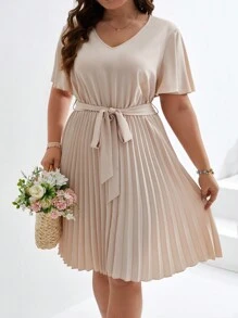 SHEIN Frenchy Đầm Plus Size Thắt lưng Xếp li màu trơn Giải trí - Màu be - Xem 1