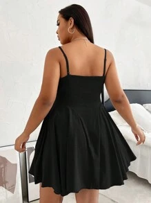 SHEIN EZwear 大碼素色吊帶連衣裙 - 黑色 - 查看 2