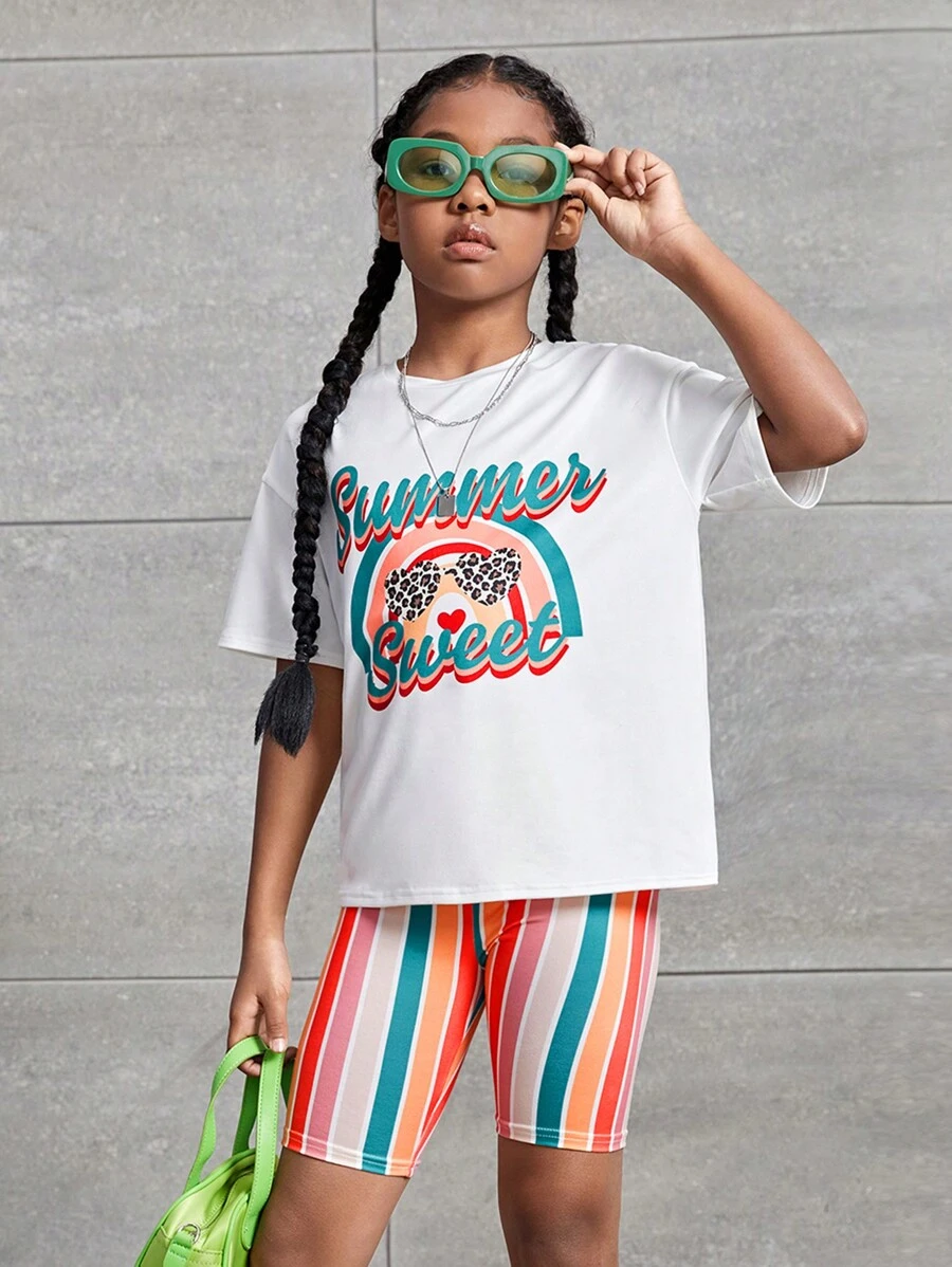 SHEIN Leap Crew 適合青少女的字母圖形T恤和條紋摩托車短褲