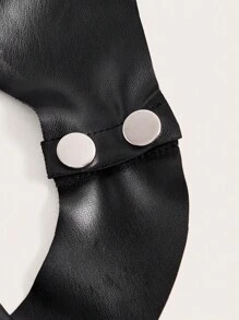 SHEIN ICON Cut Out Front Crop Tank Top - Black - View 4