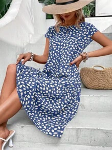 SHEIN VCAY 滿版印花蝙蝠袖荷葉邊娃娃裙 - 藍白色 - 查看 3