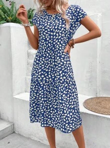 SHEIN VCAY 滿版印花蝙蝠袖荷葉邊娃娃裙 - 藍白色 - 查看 4