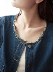 DAZY 翻蓋口袋前紐扣牛仔夾克背心 - 深色水洗藍 - 查看 11