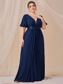 SHEIN Belle 大碼深V領蝴蝶袖超長伴娘連衣裙