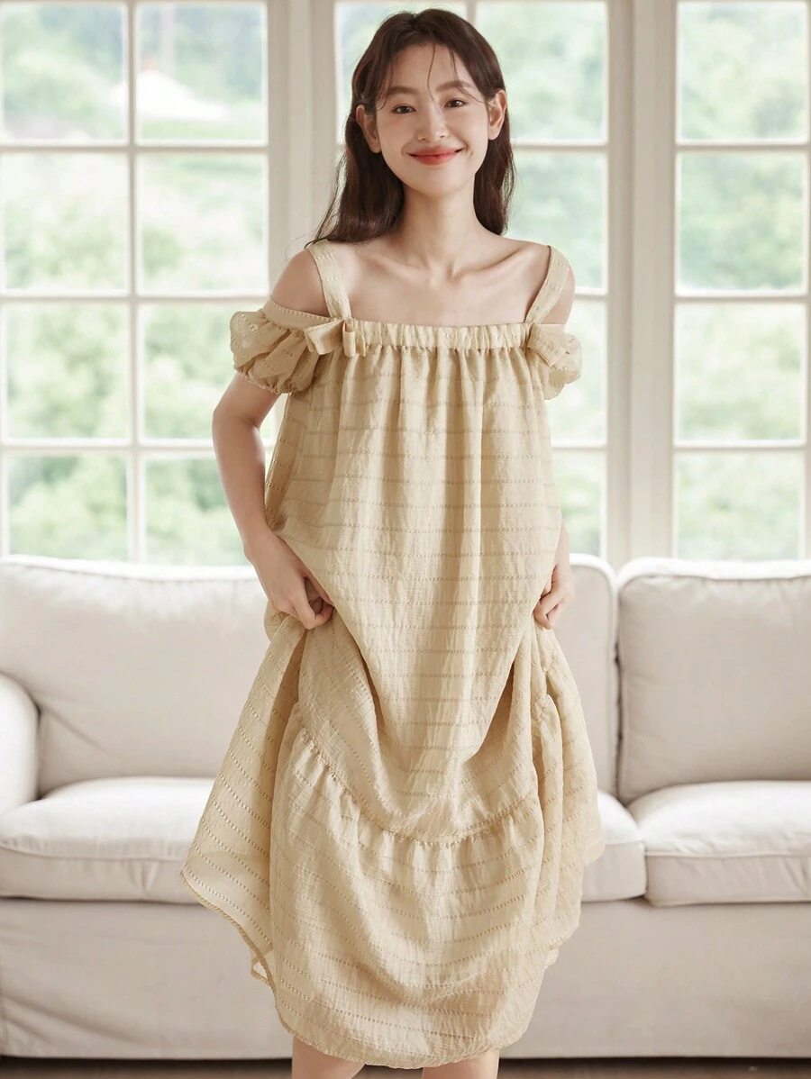 DAZY 露肩荷葉邊鬆緊裙連衣裙 - 卡其色 - 查看 1