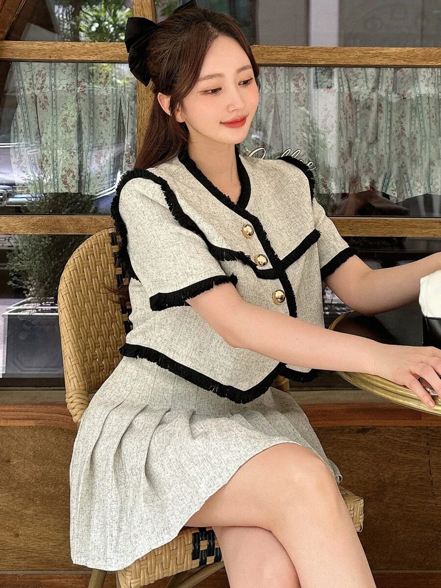 DAZY 拼接邊前紐扣短夾克和百褶半身裙 - 彩色 - 查看 1