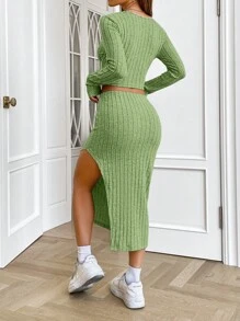 SHEIN EZwear Solid Crop Tee & Split Thigh Skirt - Green - View 2