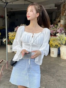 DAZY Chất rắn Tie Trước Bardot Lá sen tỉa Xù Bustier Áo sơ mi Crop - trắng - Xem 3