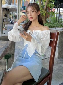 DAZY Chất rắn Tie Trước Bardot Lá sen tỉa Xù Bustier Áo sơ mi Crop - trắng - Xem 5
