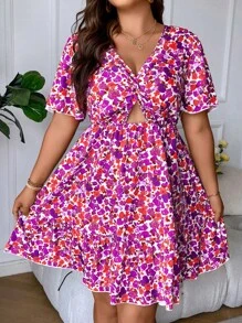 SHEIN Clasi Đầm Plus Size Cắt ra Viên lá sen xoắn lại Hoa Tất cả trên in Boho - Nhiều màu - Xem 8